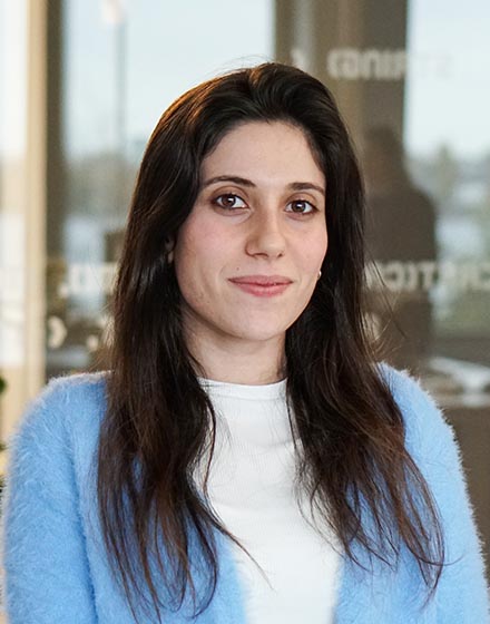 khouloud from adjoe’s tech team smiling