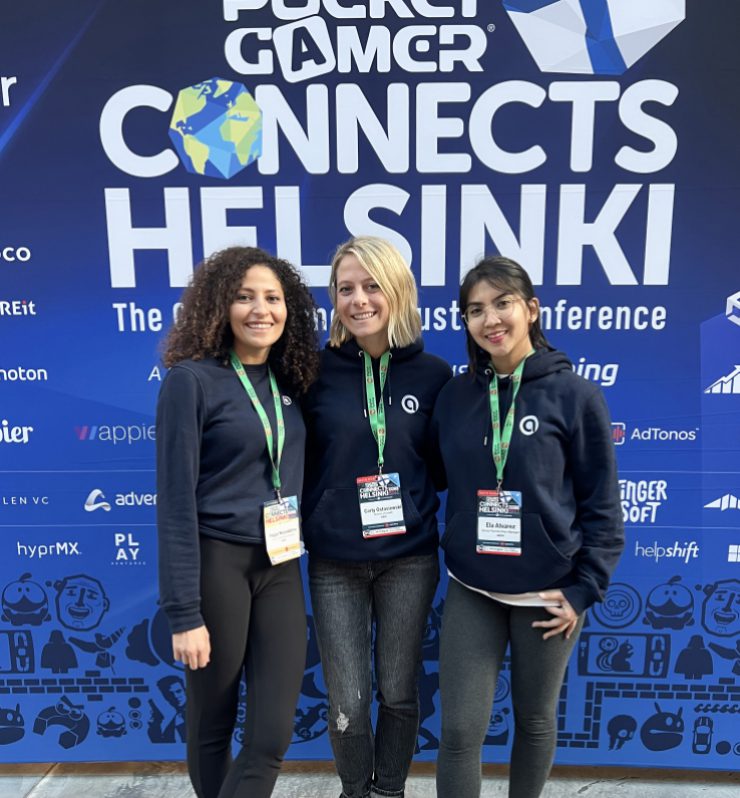 three young adtech business women at a conference in Helsinki